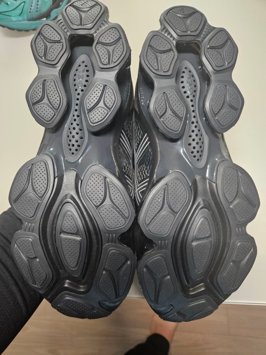 아식스 젤 퀀텀 키네틱 그래파이트 그레이 블랙 새상품 상품이미지3