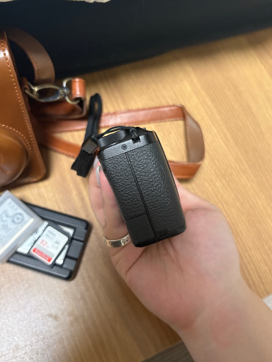 리코 GRX3 카메라 휴대용 케이스 배터리 2개 충전기 메모리 32기가 상품이미지5