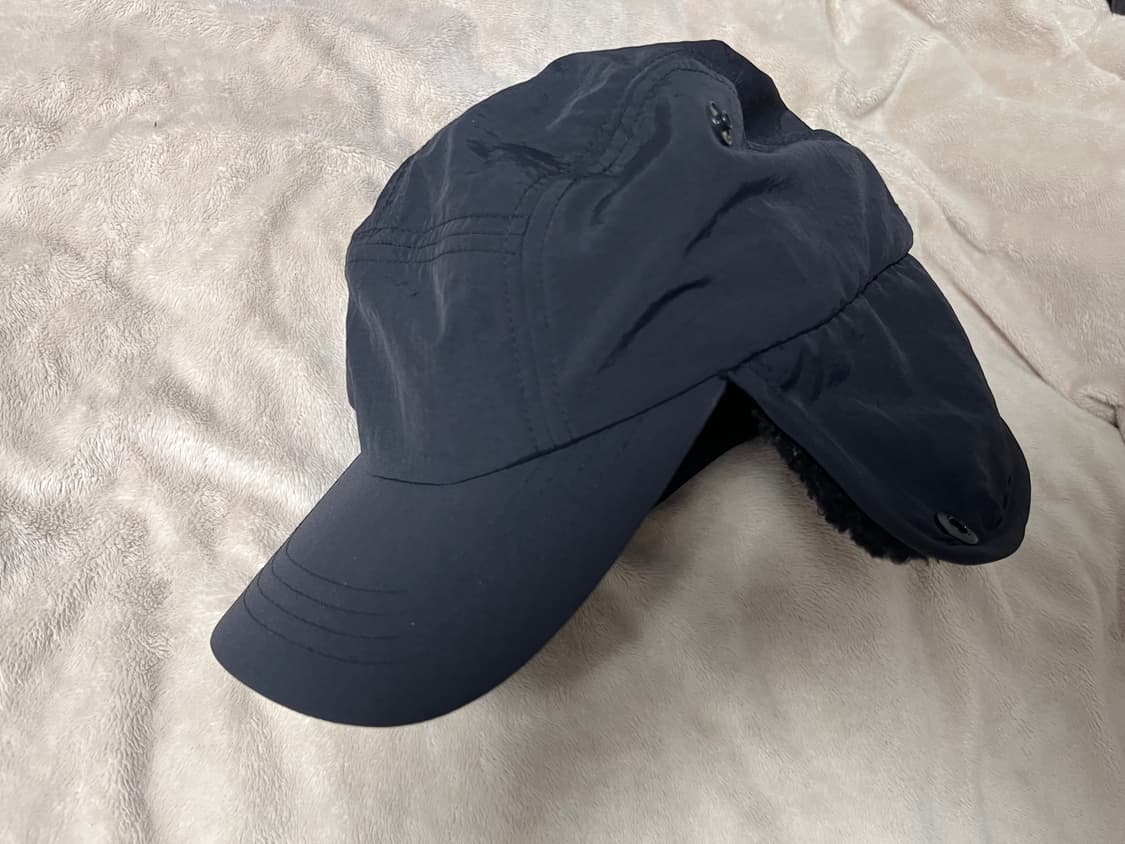 무신사 스탠다드 이어플랩 캠프캡 상품이미지1