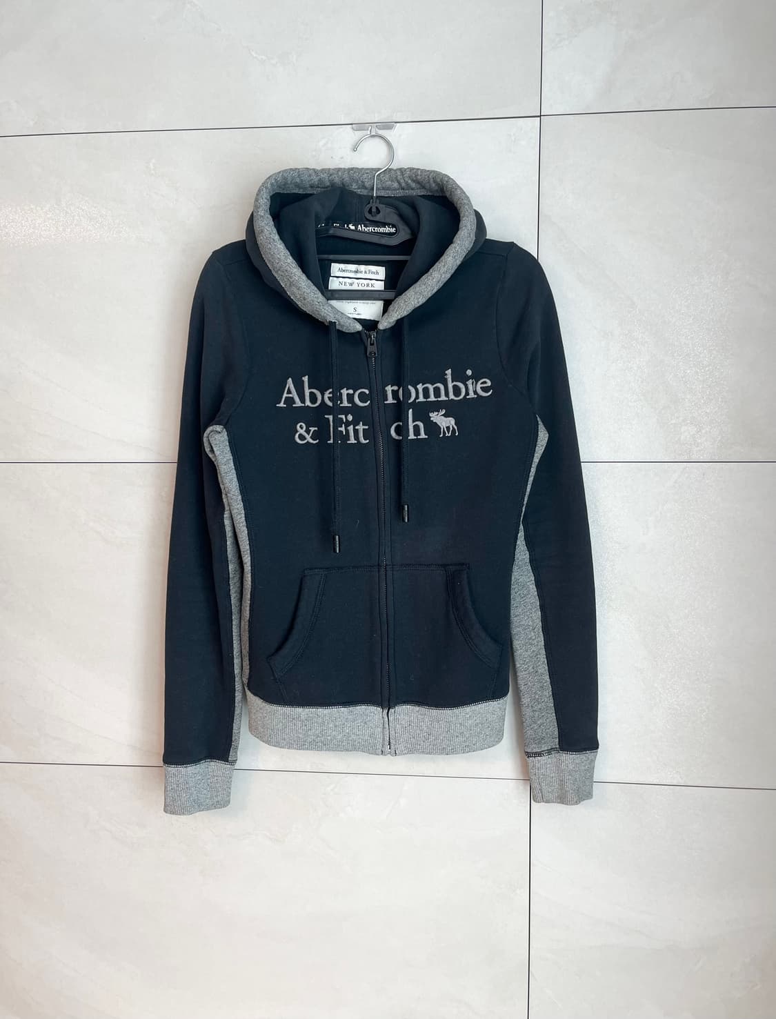 아베크롬비 딱붙핏 순록 스펠로고 대장 후드집업 [S]  상품이미지3