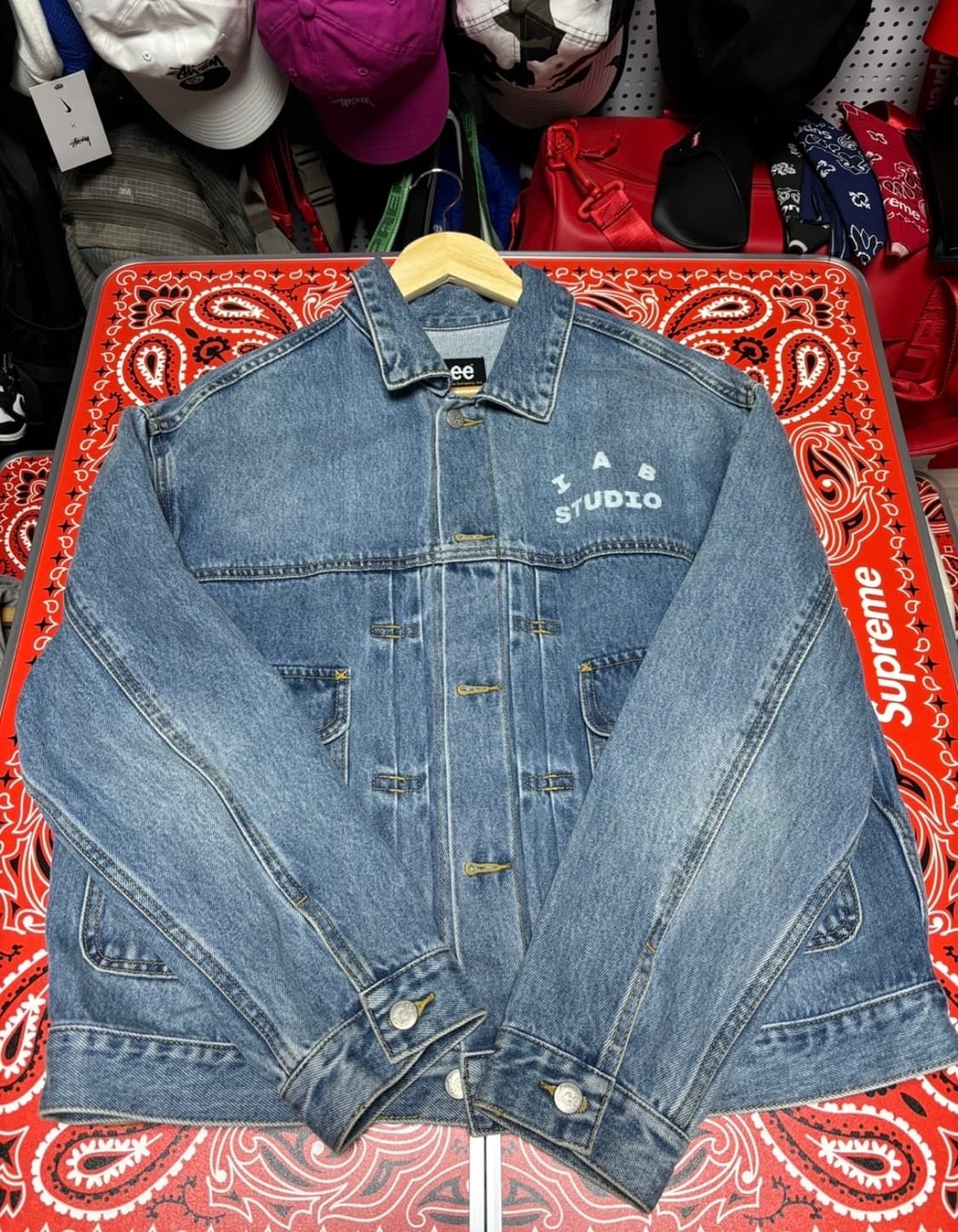 아이앱 스튜디오 x 리 데님 자켓 인디고 L 상품이미지1