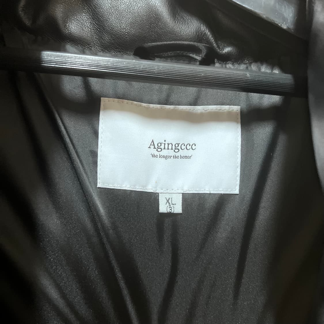 [XL] 에이징씨씨씨 비건 레더 패딩 상품이미지7