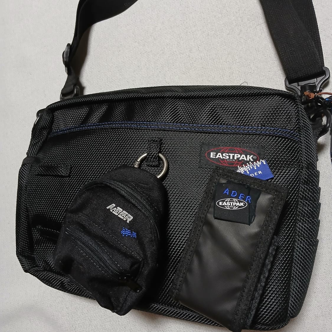 eastpak ader 이스트팩 아더에러 크로스백 상품이미지3