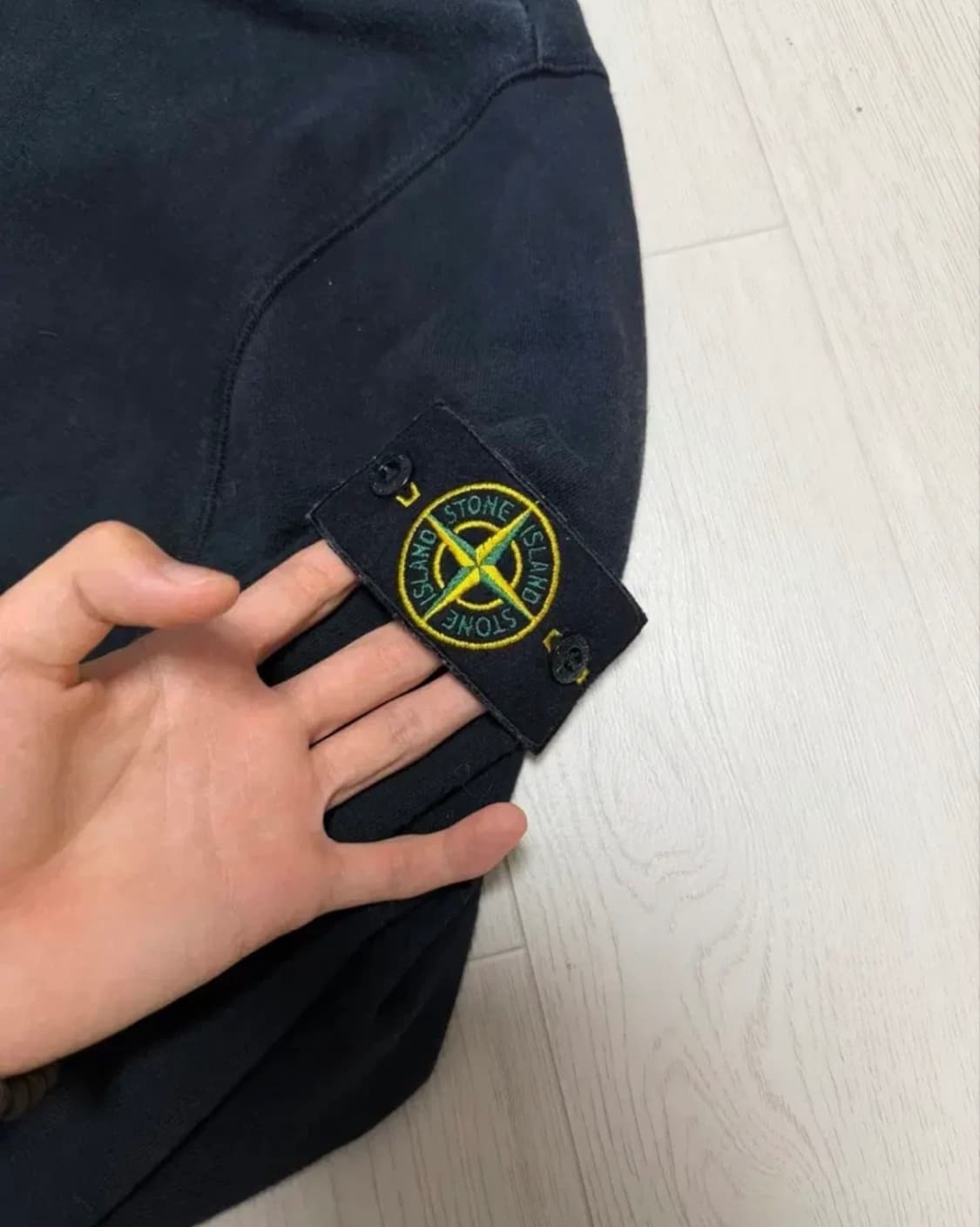 스톤아일랜드 후드집업 상품이미지2
