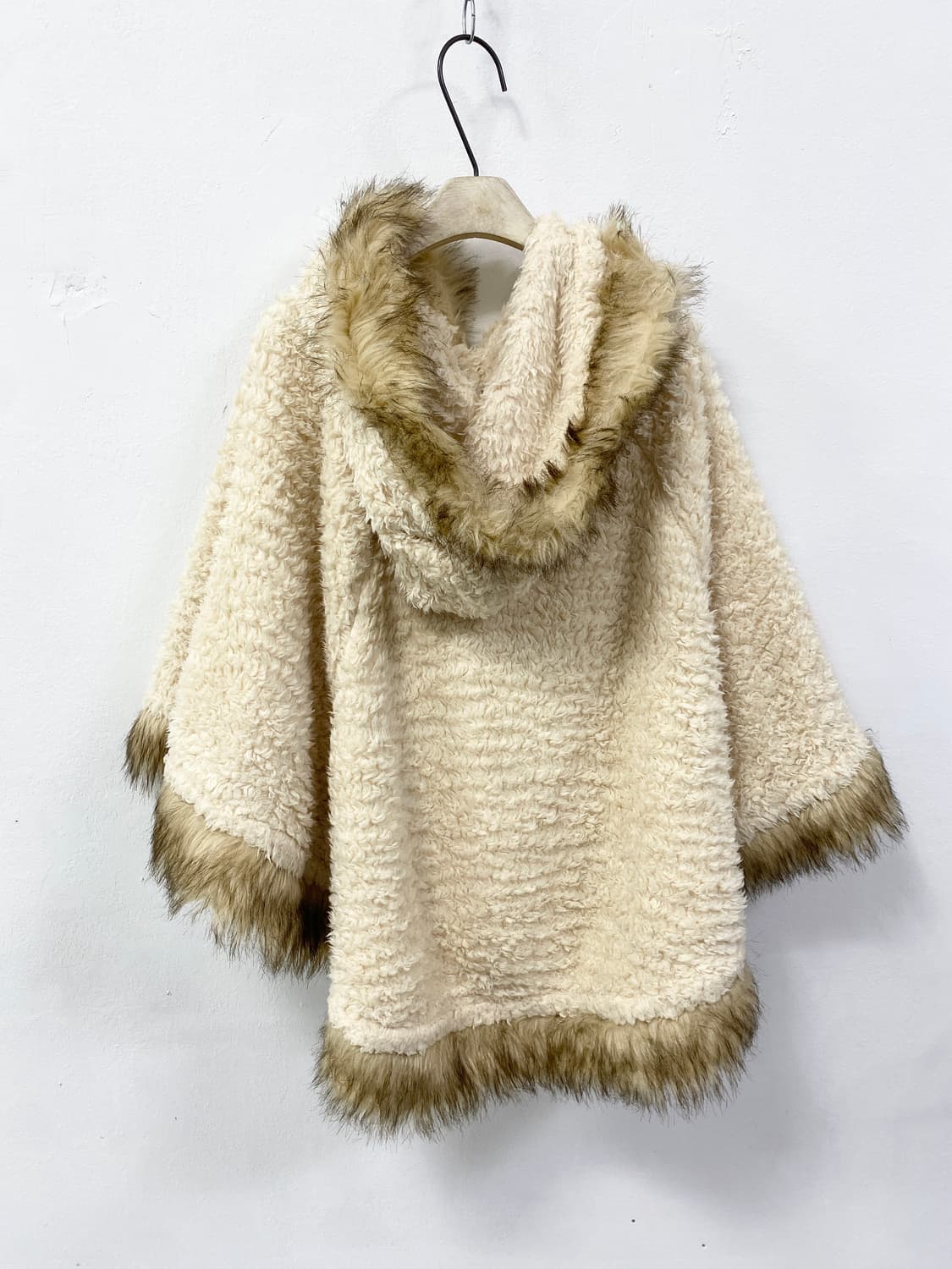 라떼갸루 폭닥 퍼 케이프 상품이미지4