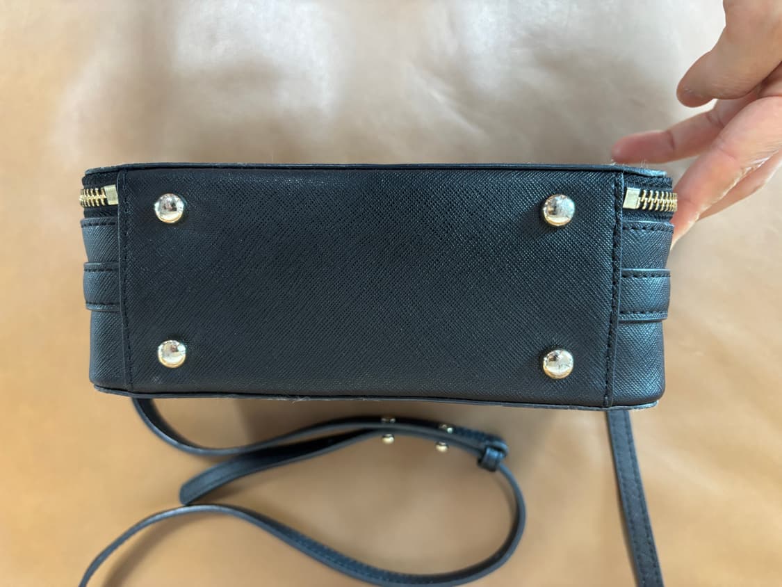 메트로시티 블랙 미니 크로스백 상품이미지3