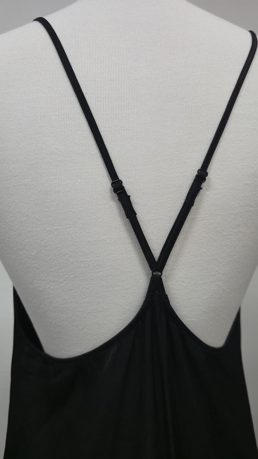 유니클로 슬립 롱 원피스 M 블랙 나시 뷔스티에 레이온 심플
UNIQLO 상품이미지4