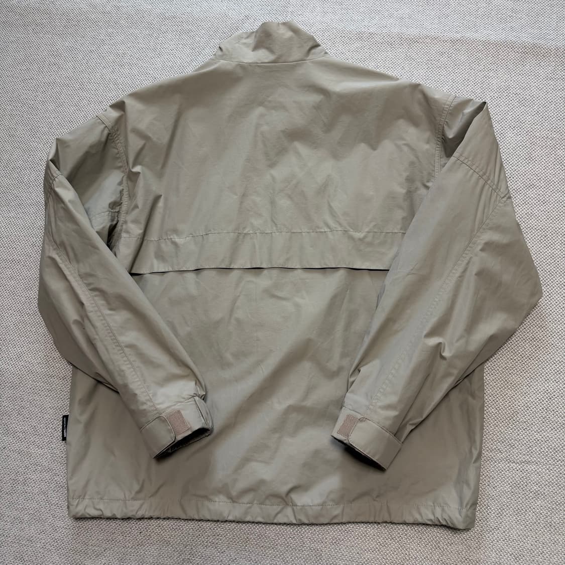 네파 피싱 베이지 바람막이 자켓 상품이미지6
