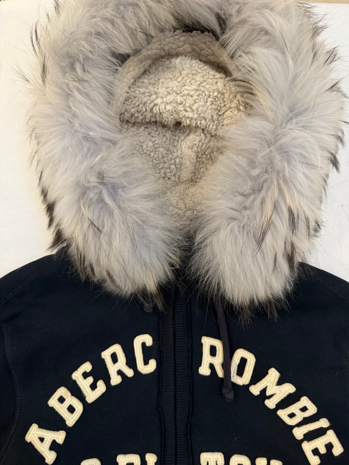 아베크롬비 y2k 울프죠 폭스 퍼 후드집업 양털 네이비 상품이미지2