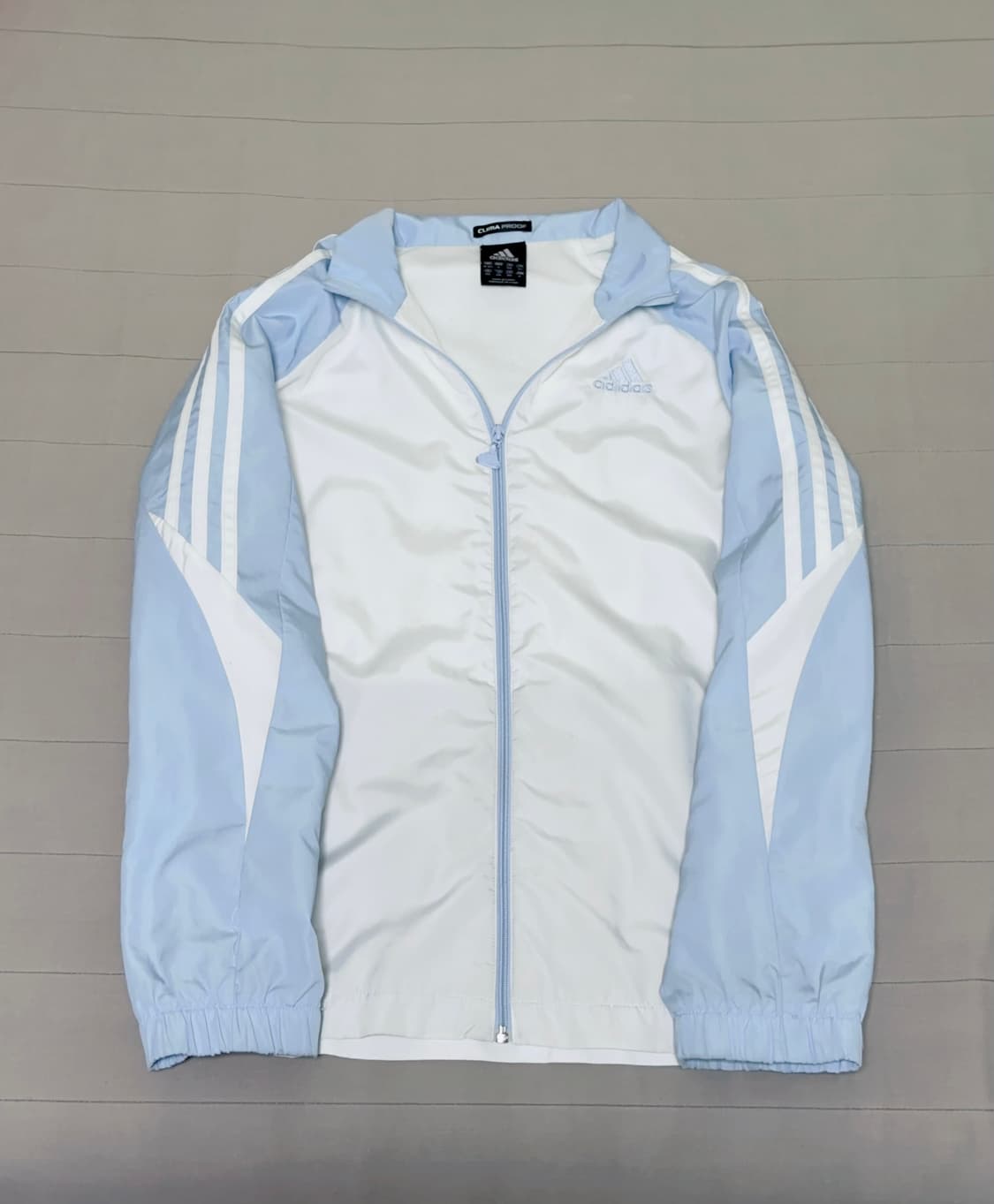 유일매물 아디다스 올드스쿨 흰하 시나모롤깔 바람막이 후리스 하늘 솜이코 상품이미지1