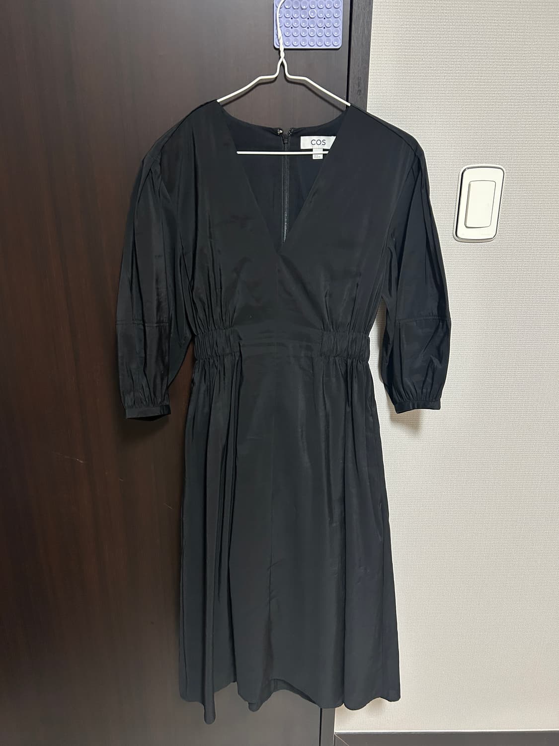 COS 브이넥 원피스 상품이미지2