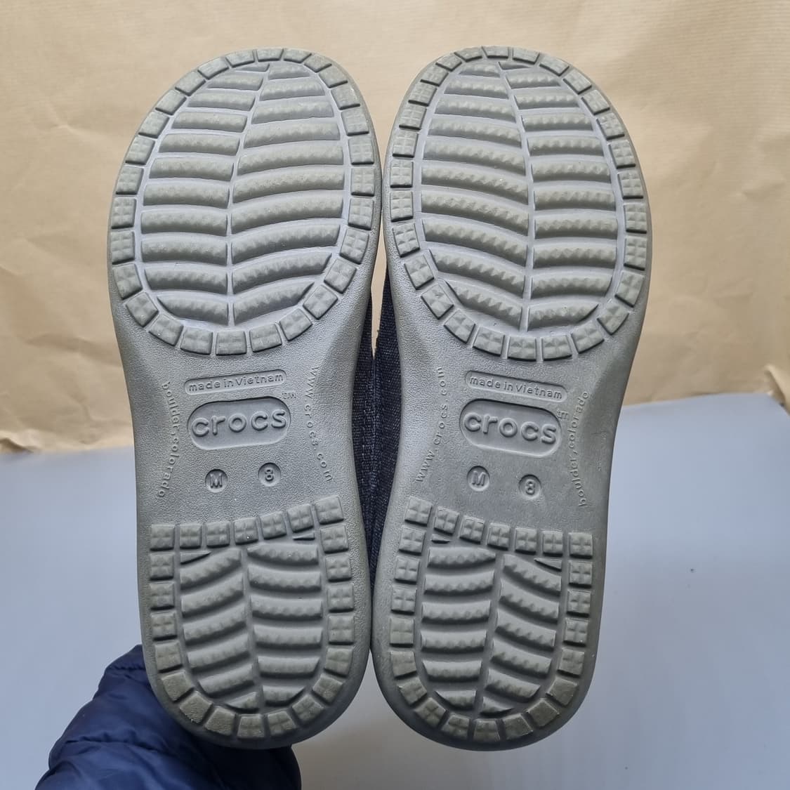 크록스 산타크루즈2 슬립온m8 250-255 상품이미지3