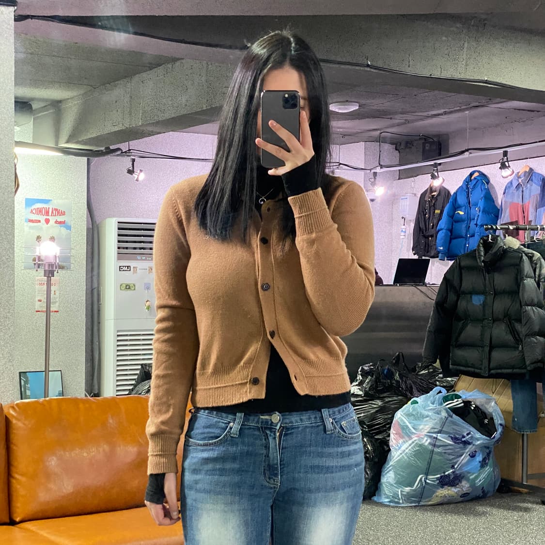 아페쎄 미니멀 크롭 카라넥 브라운 가디건 B3510 상품이미지1