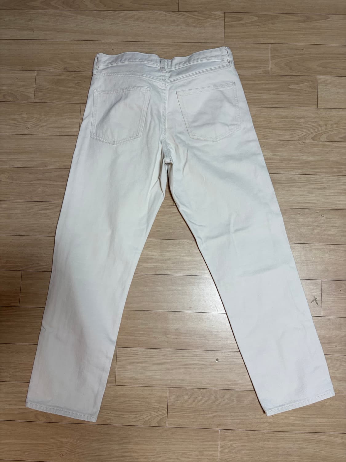  [A+급] 유니클로 U 레귤러 피트 진 에크루 (30사이즈) 상품이미지4