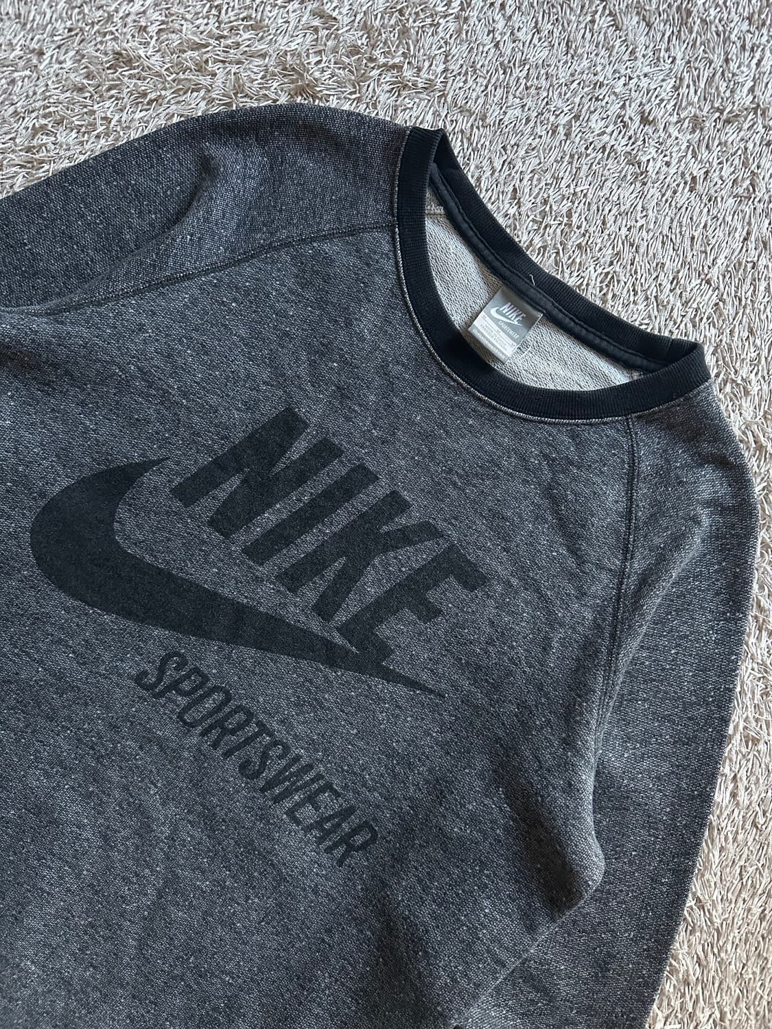 나이키 NIKE 올드스쿨 빅로고 맨투맨 차콜 M 상품이미지2
