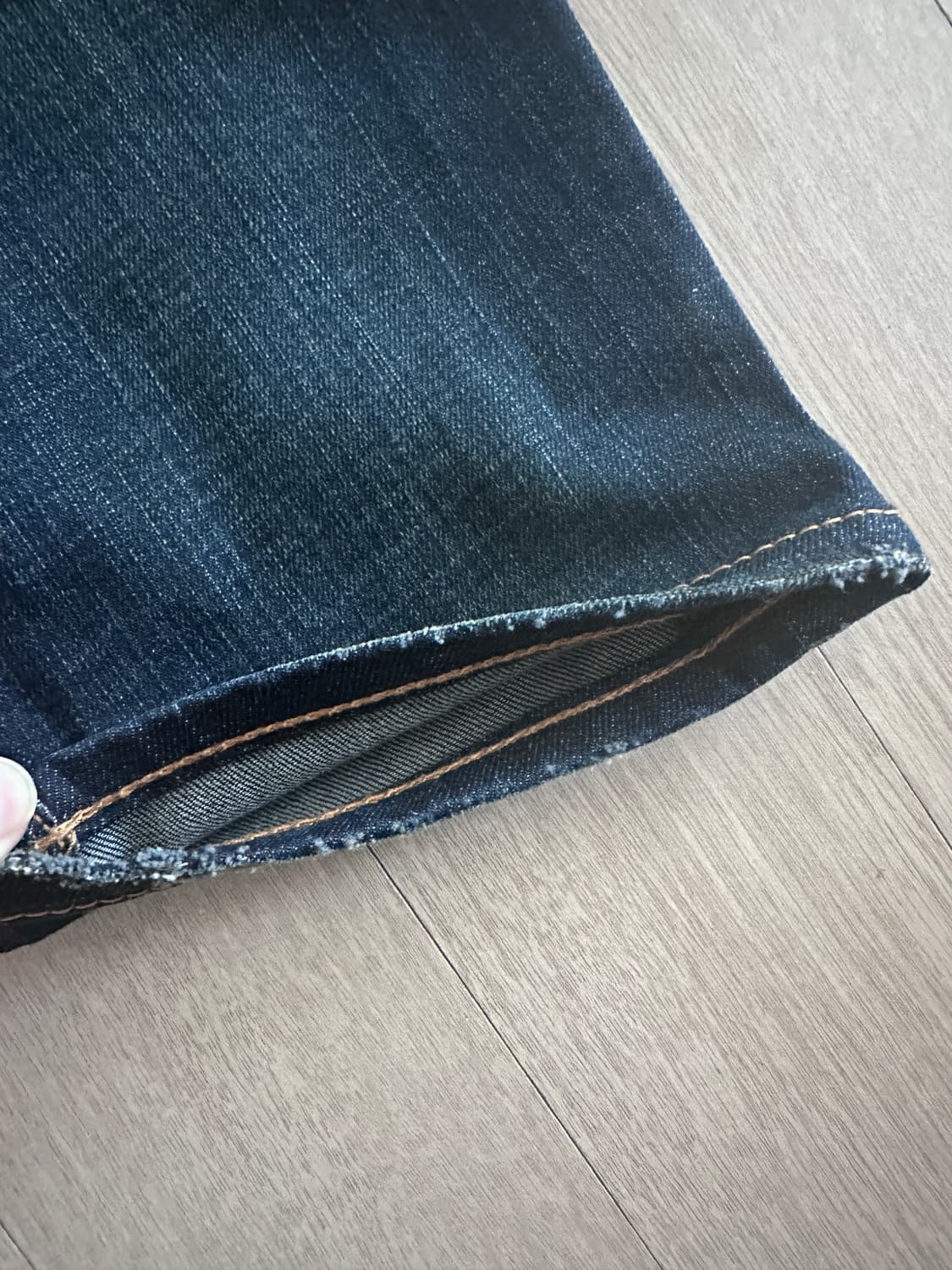 디올 옴므 슬림스트레이트 워싱진 / 31 상품이미지5