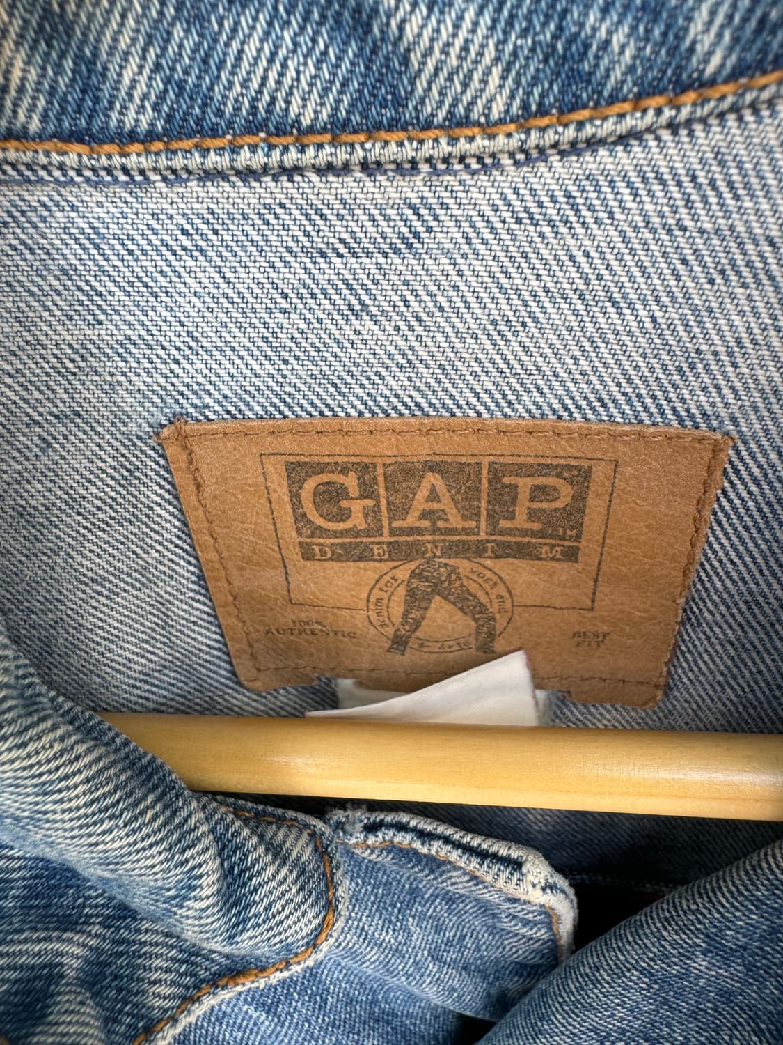 90s old gap 올드 갭 3rd 페이딩 데님 트러커 자켓 상품이미지5
