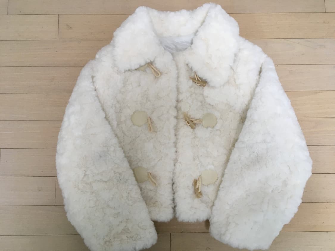 퍼 소재 떡볶이 토글 숏코트 상품이미지1