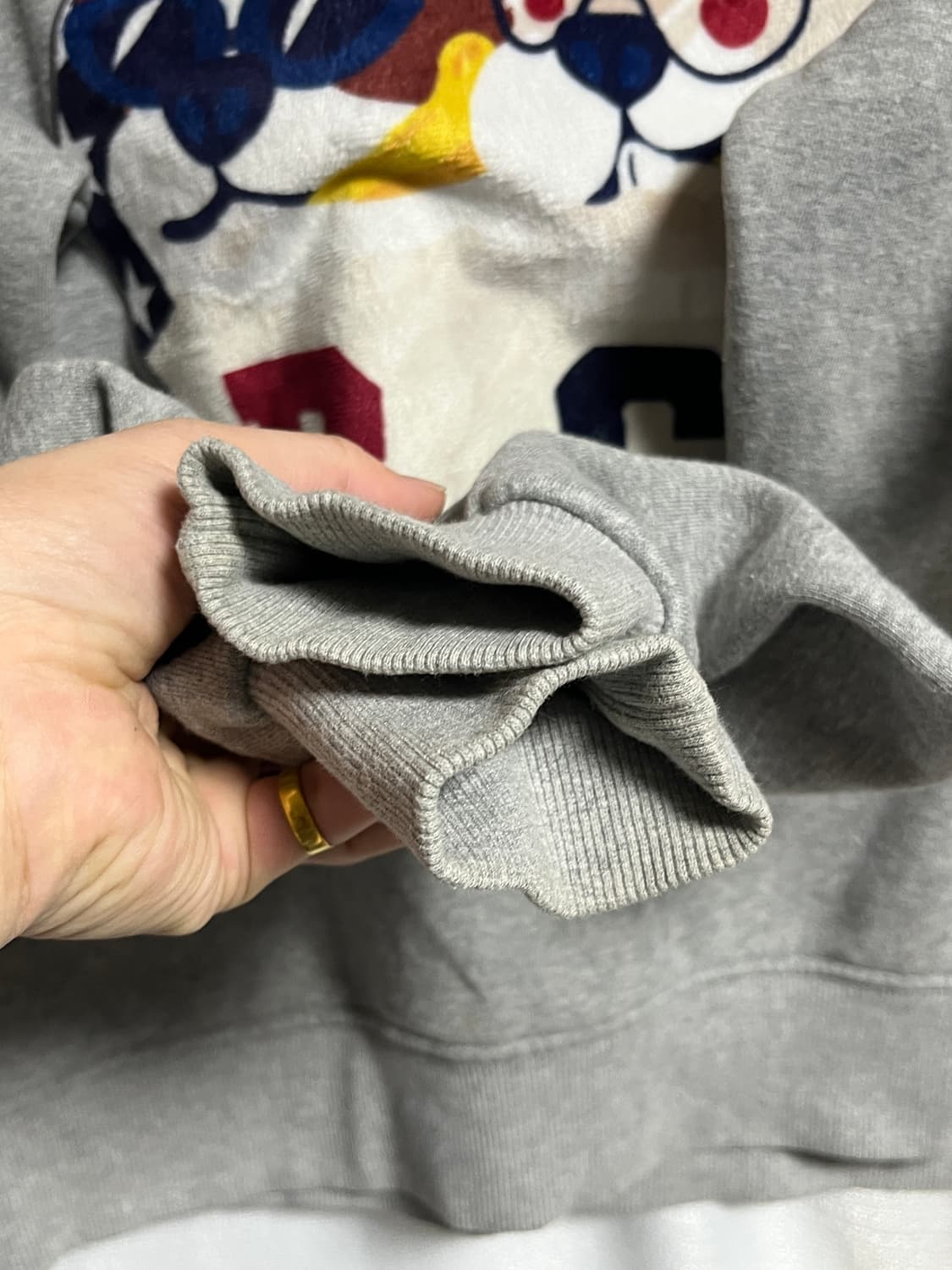 공용 비욘드클로젯 강아지패치 맨투맨 티셔츠 M 상품이미지2