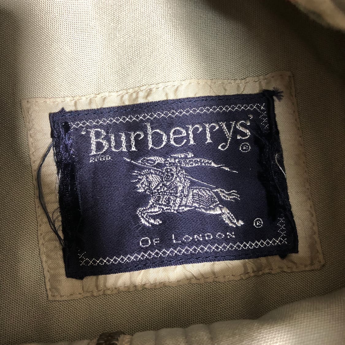 버버리 코듀로이 카라 숏코트 m 상품이미지2