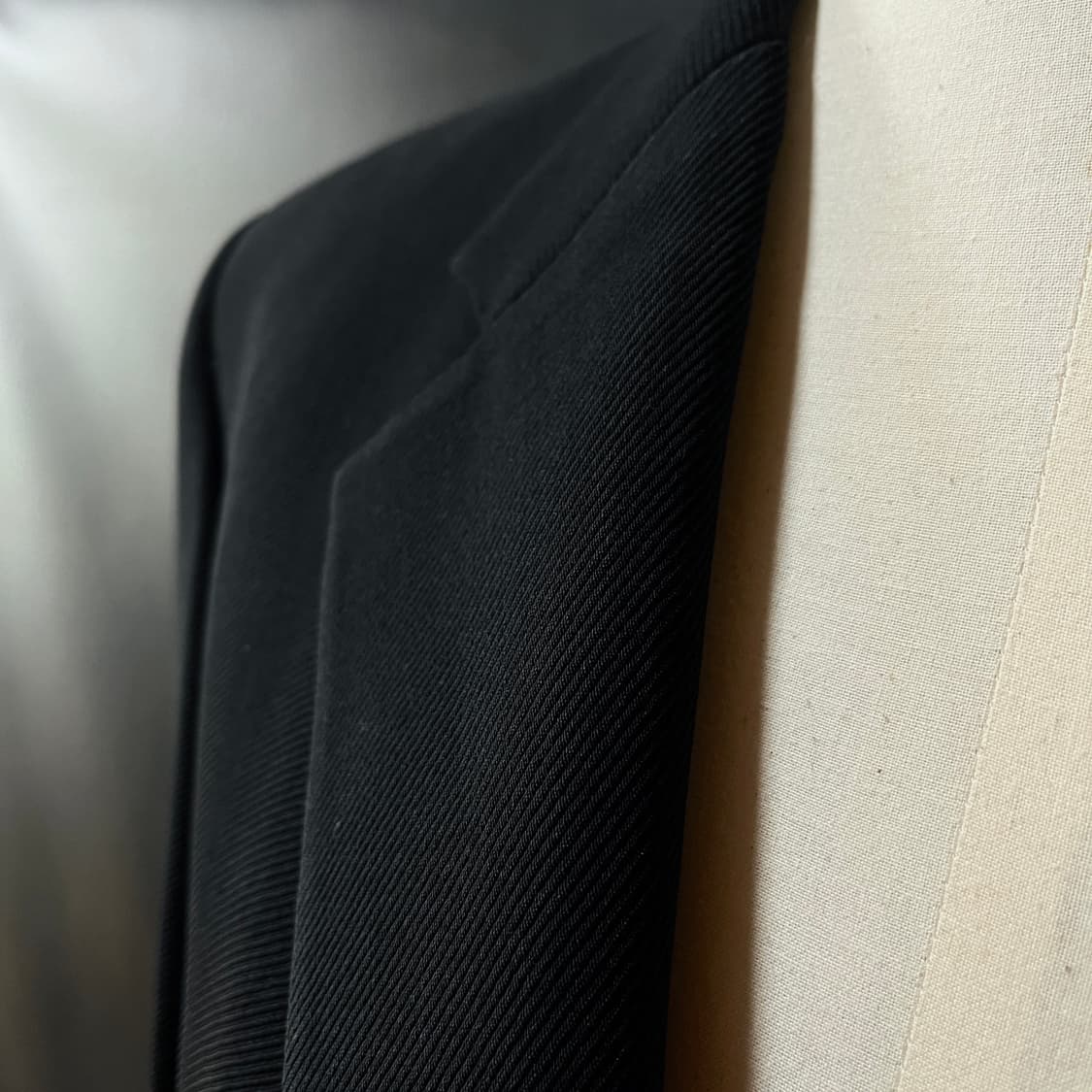 90s Givenchy Italy made 텍스쳐드 울 테일러드 자켓 상품이미지3