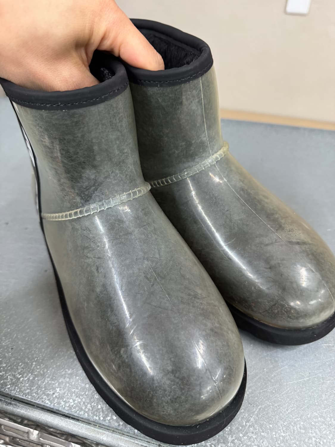 어그 클래식 클리어 미니 260 상품이미지8