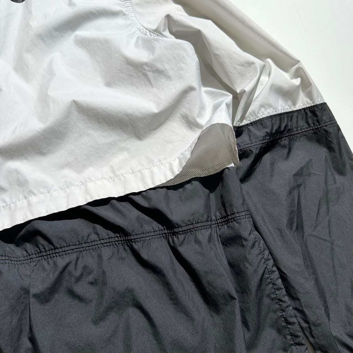 Nike 나이키 로고 배색 윈드러너 자켓 상품이미지4