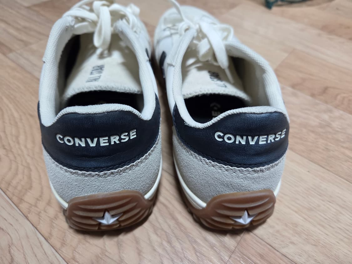 컨버스 런스타 트레이너 255 팝니다 상품이미지2