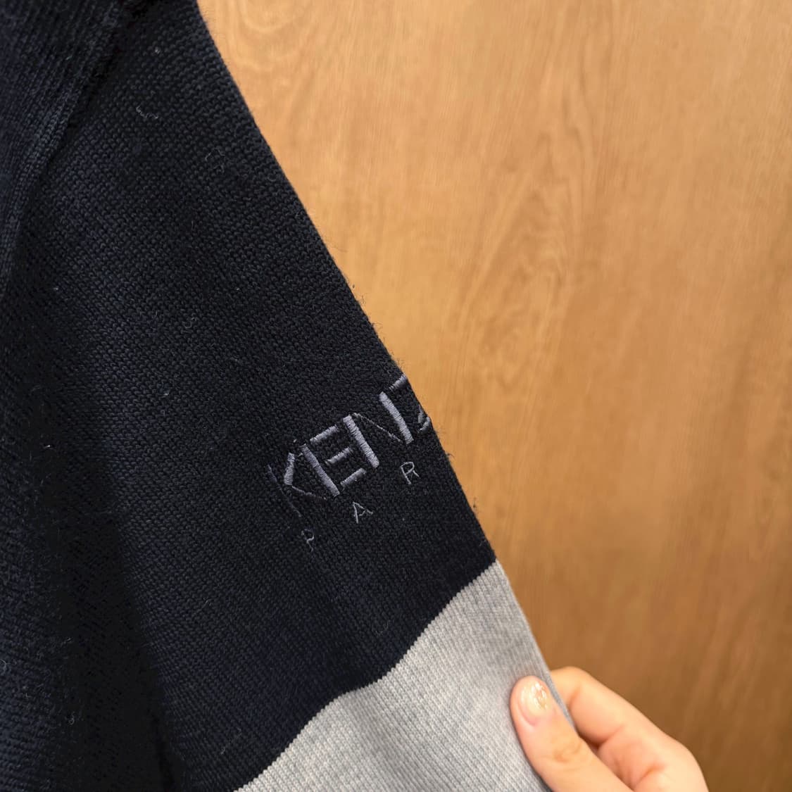 겐조 골프 라운드넥 긴팔 울 니트 빅 로고 컬러 블록 디테일 그레이 블랙 상품이미지6