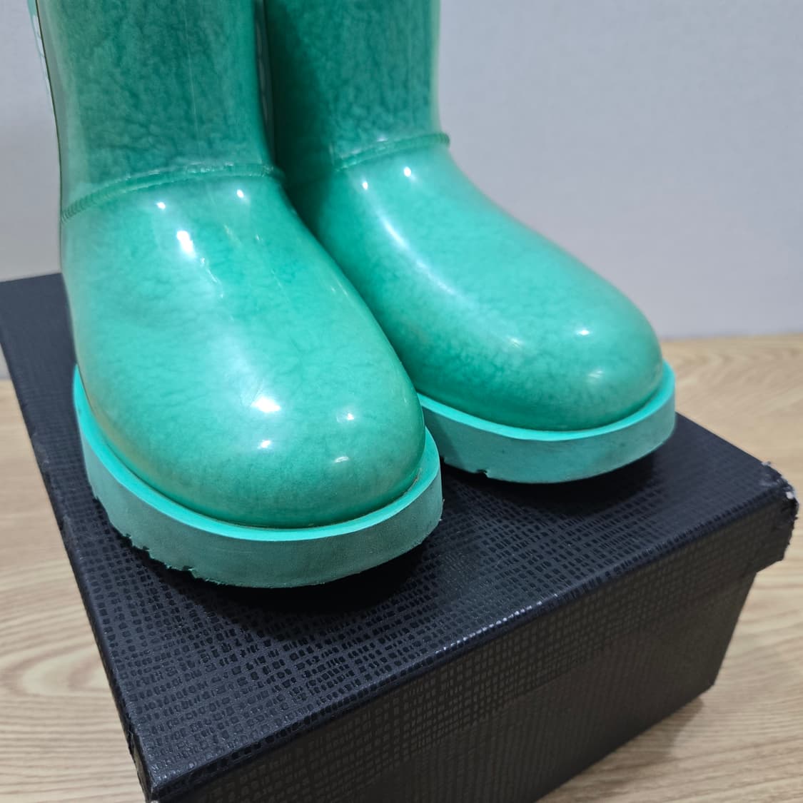 230 어그 UGG 클래식 클리어 미니 민트 상품이미지5