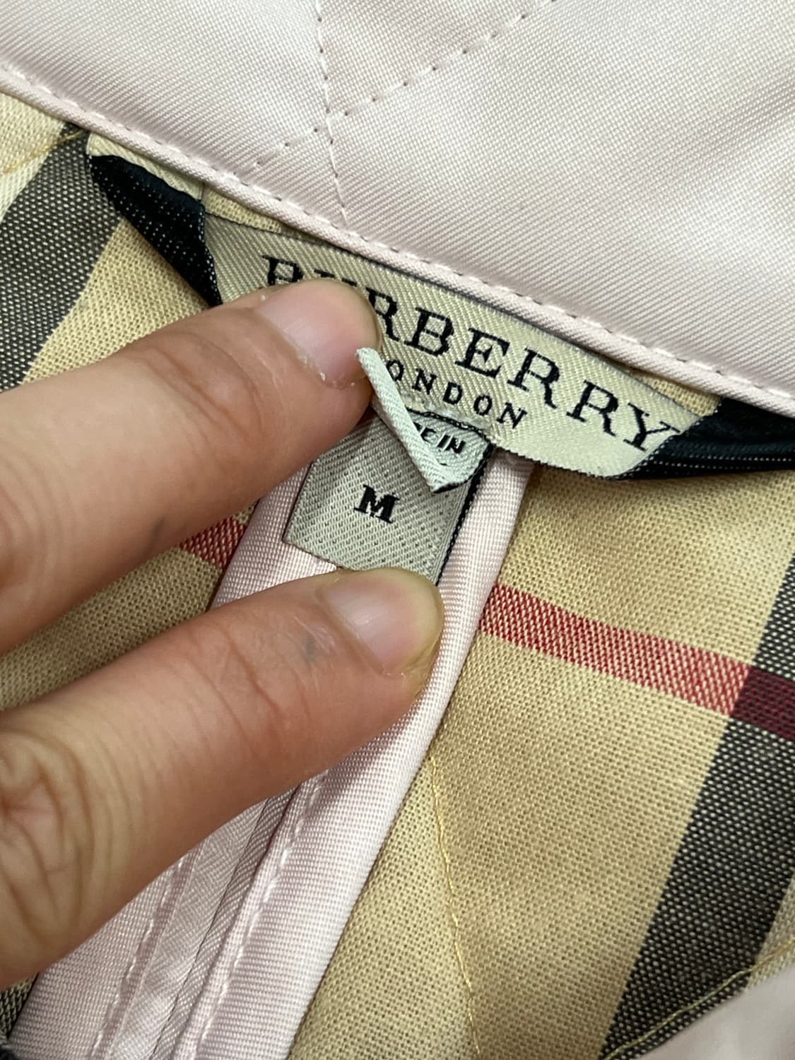 (M) 버버리런던 퀄팅 버튼 자켓 베이비핑크 상품이미지5