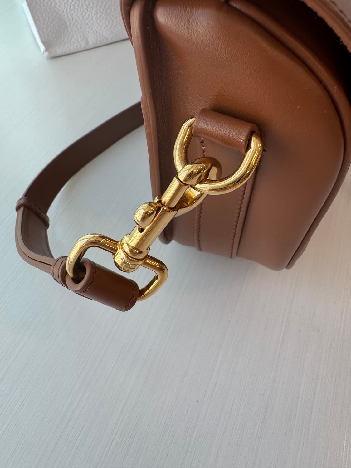 디올 바비백 미디움 브라운 상품이미지7