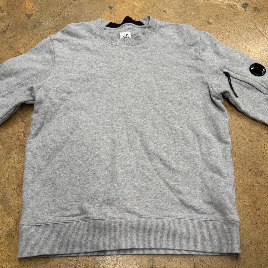[정품] C.P.컴퍼니 그레이 맨투맨 티셔츠 b15 상품이미지3