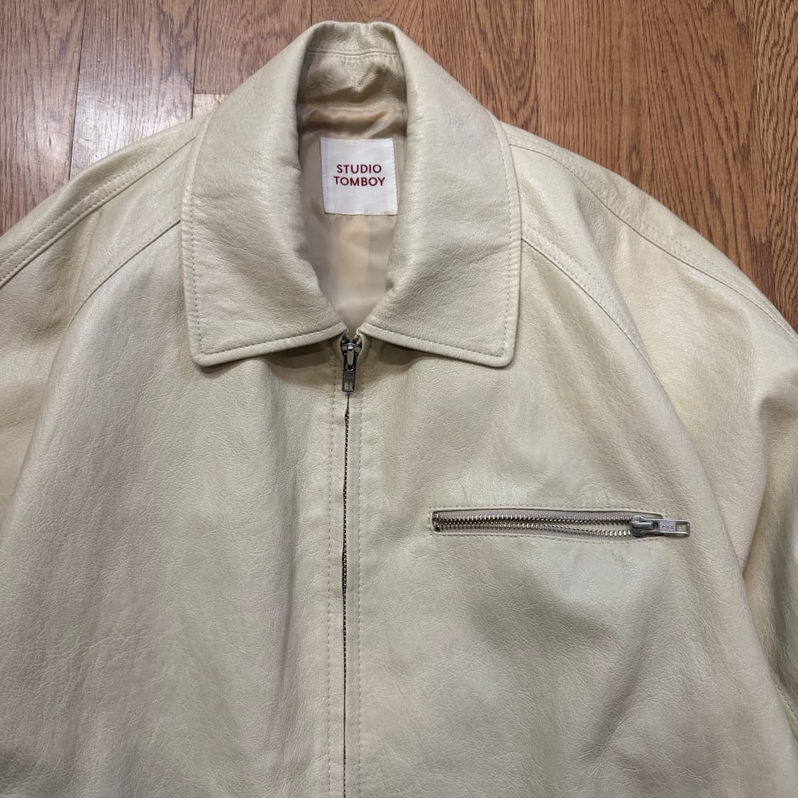 STUDIO TOMBOY 아이보리 레더 자켓 상품이미지2