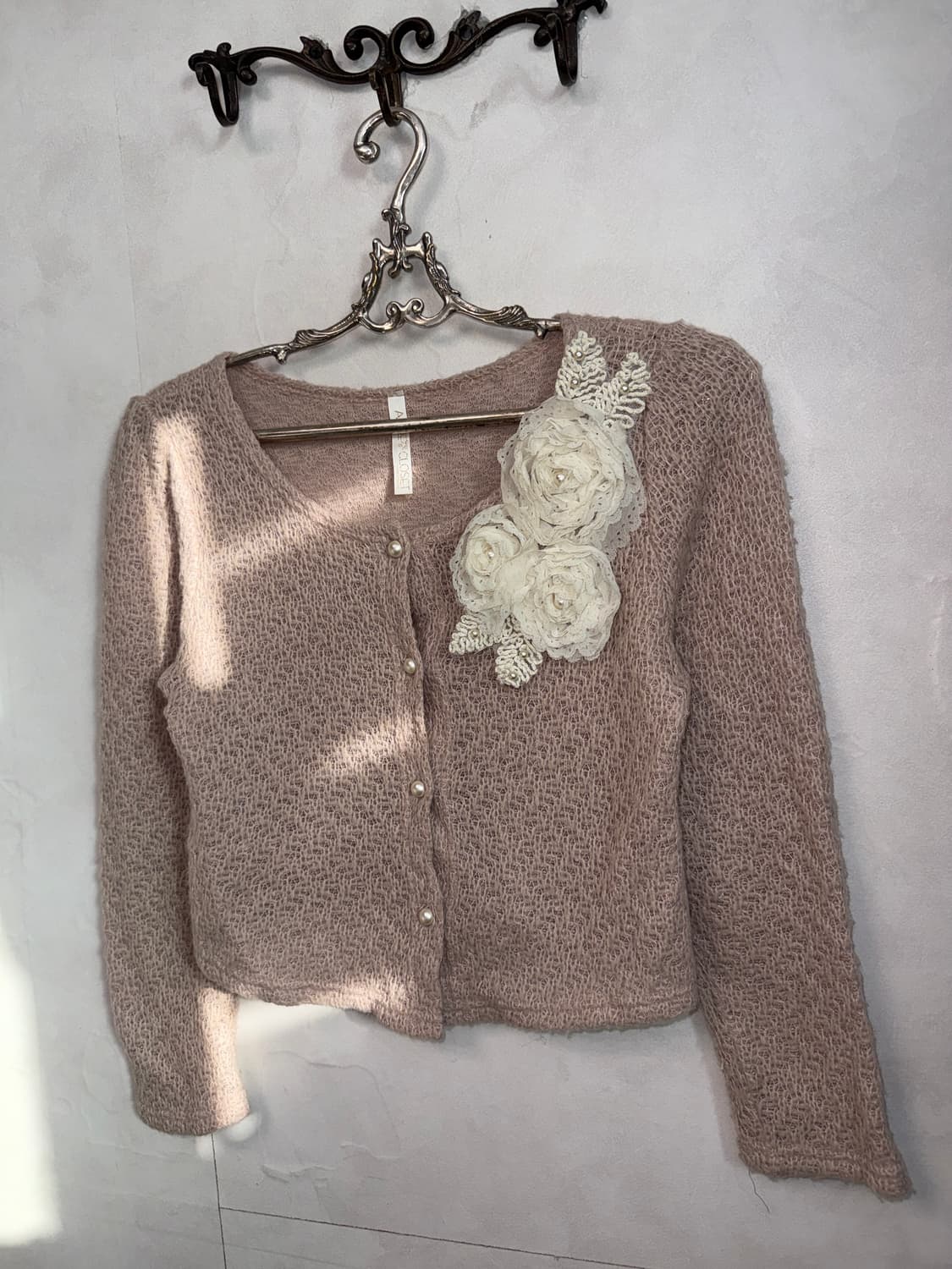 Baby pink flower corsage crop cardigan  상품이미지2