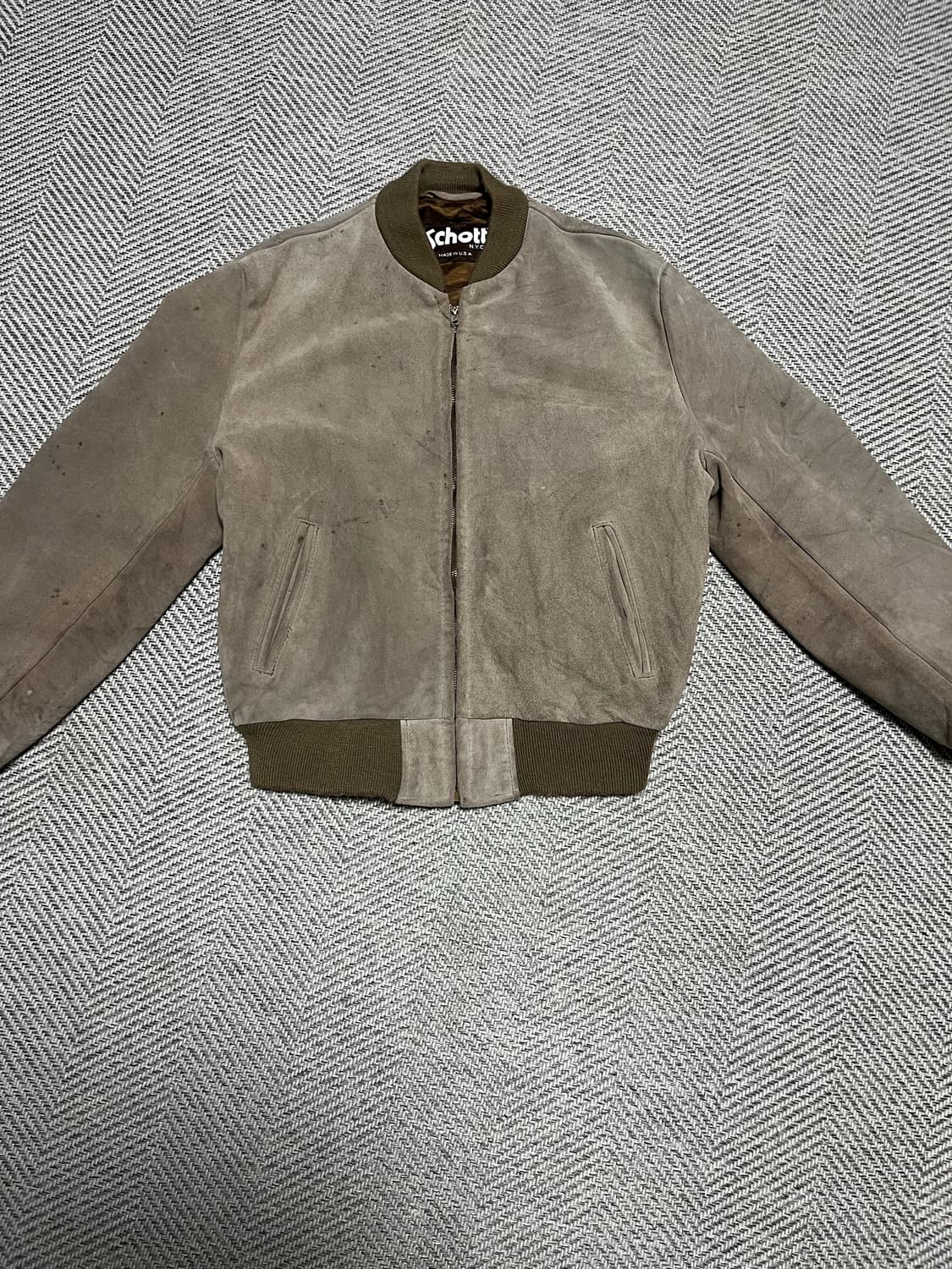 쇼트 스웨이드 봄버 상품이미지1