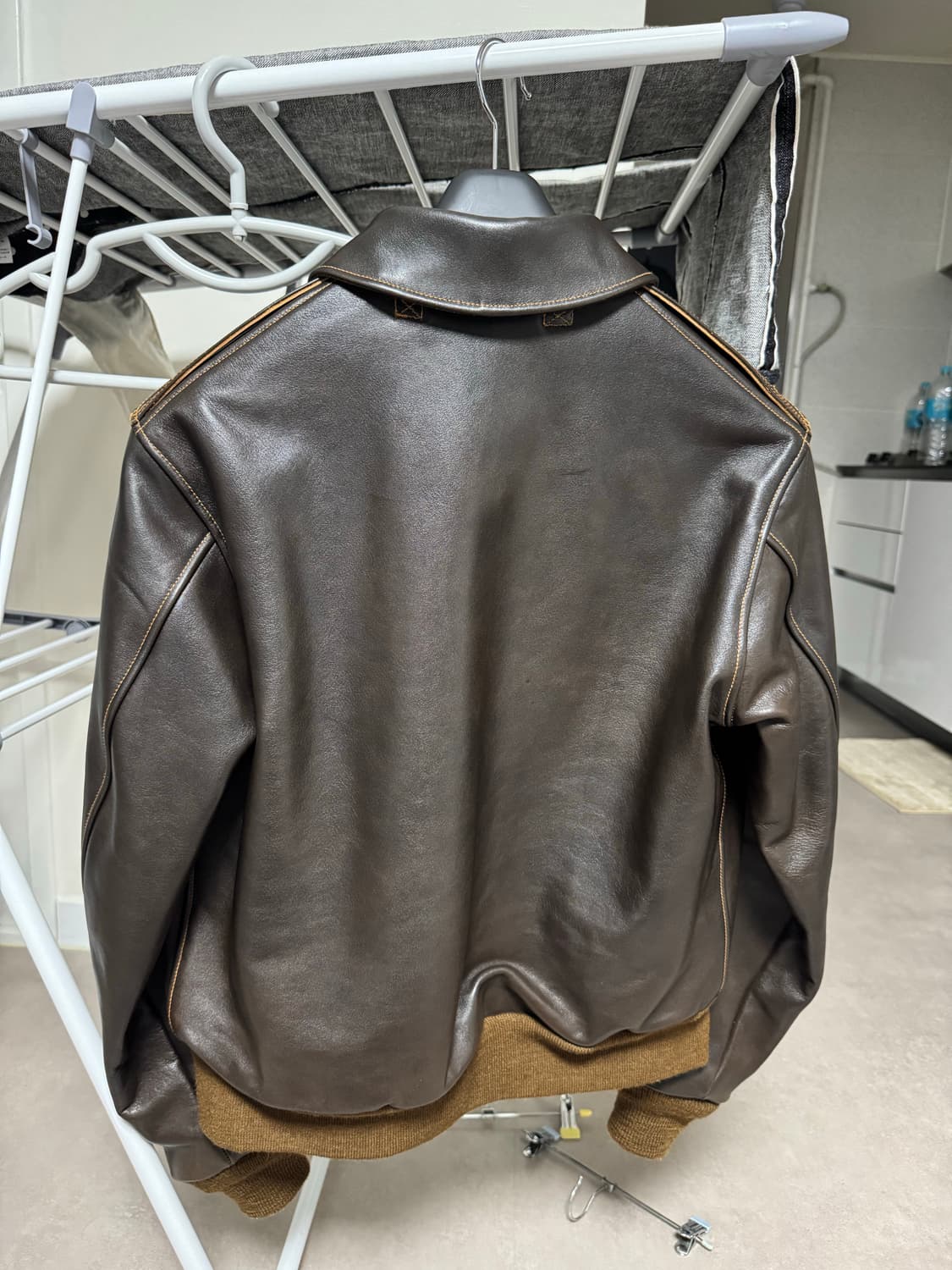 아카펠라클로딩 A-2자켓(lot419, 소가죽버전) 40사이즈 팝니다 상품이미지3