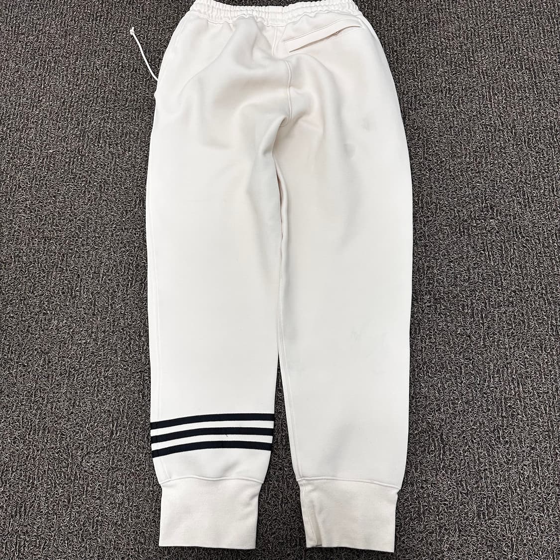 아디다스 뉴클래식스 트랙 조거팬츠 운동복 M 상품이미지6