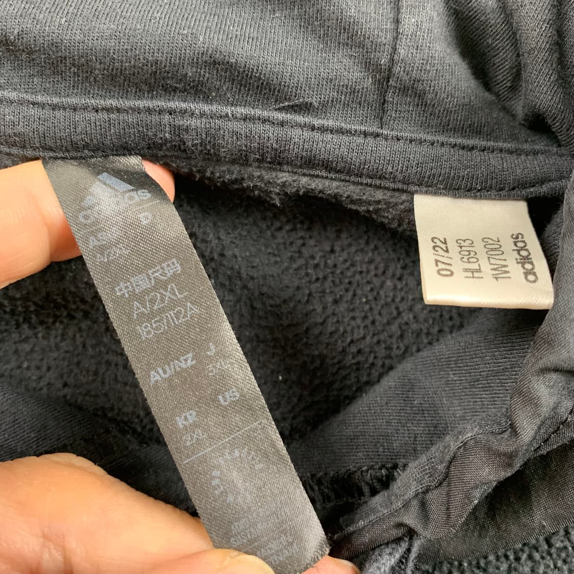 아디다스 퍼포먼스 로고 리플렉티브 라인 플리스 후디 상품이미지9