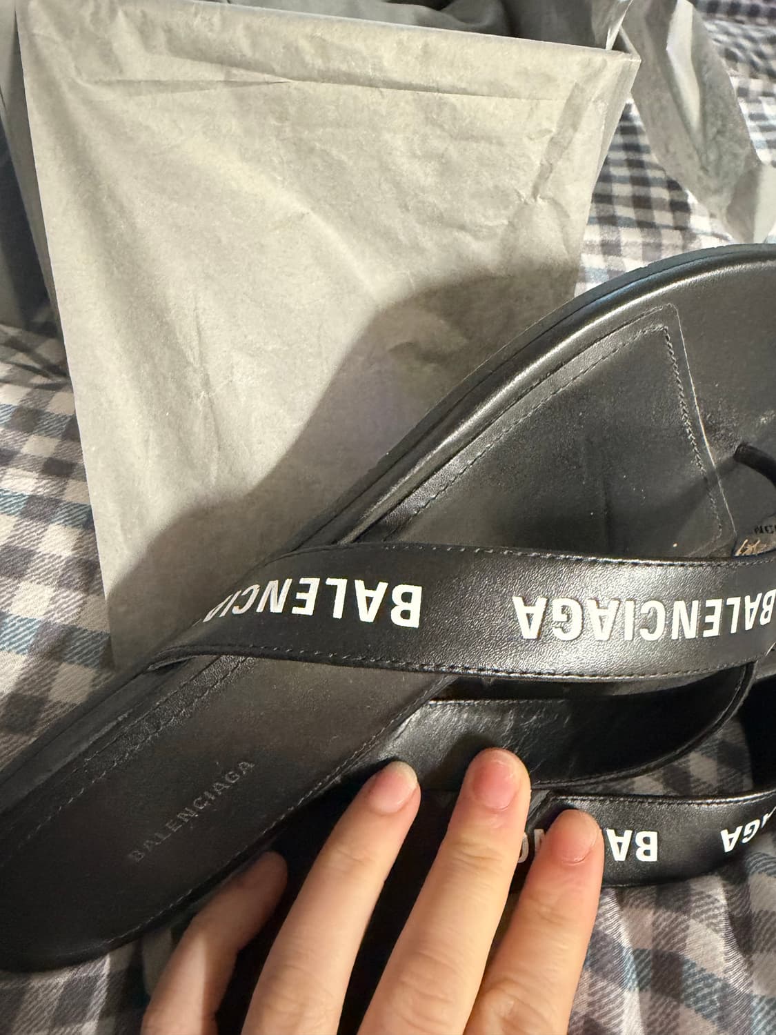 발렌시아가 쪼리 플립플랍 샌들 37사이즈 (240mm) 상품이미지10