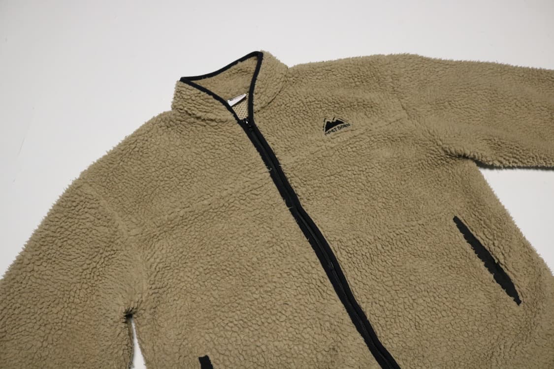 퍼스트다운 베이지 보아 플리스 집업 자켓 상품이미지3