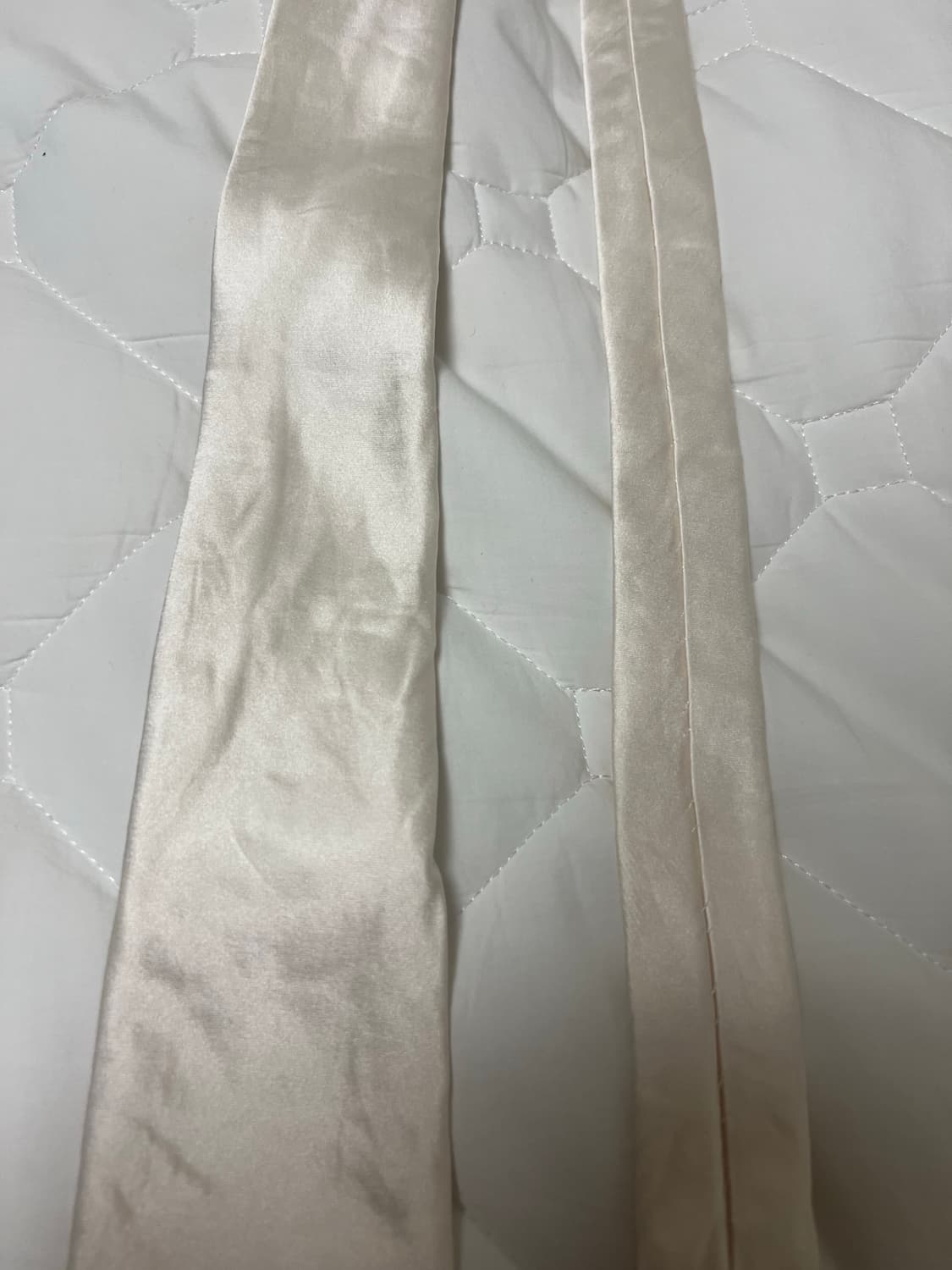 메멘토모리/실크 아이보리 넥타이/OS 상품이미지3