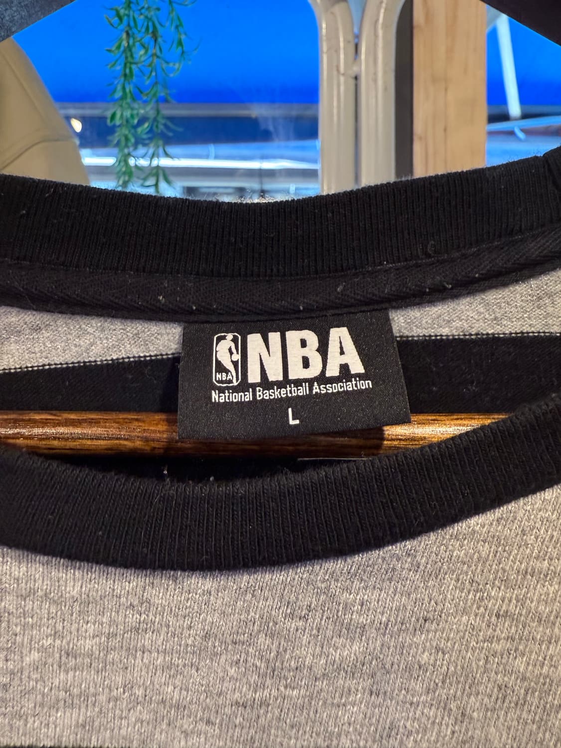 NBA 그레이블랙 스트라이프 롱슬리브 상품이미지2