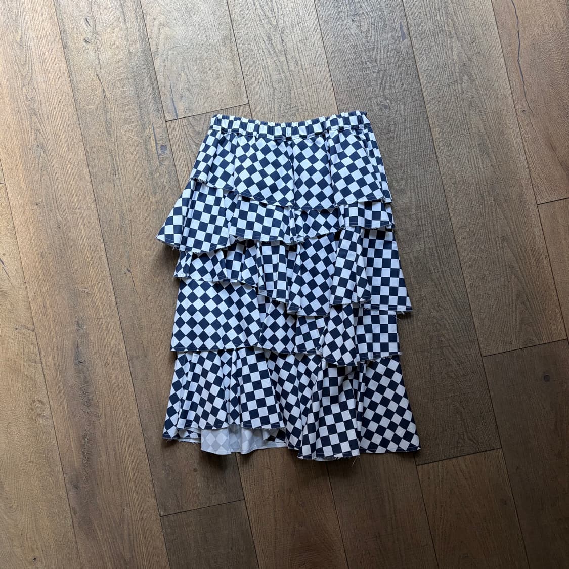 Checker Board Tiered Ruffle Skirt 상품이미지1