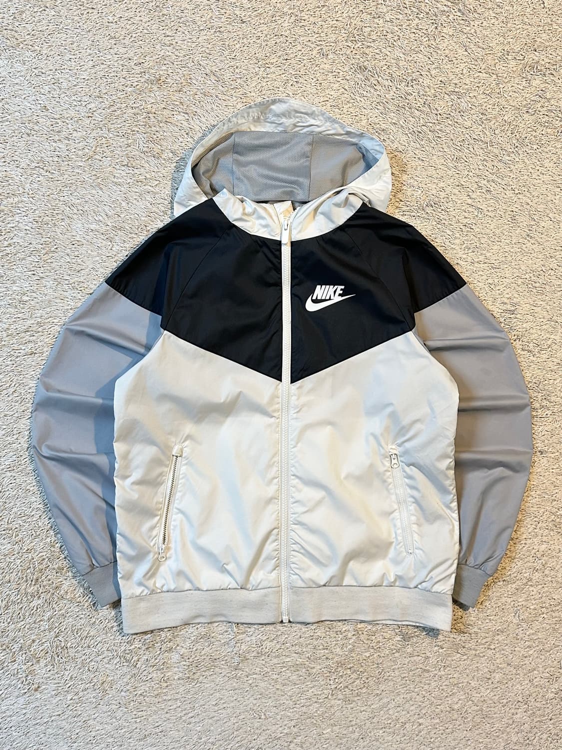 나이키 NSW 윈드러너 후드 바람막이 자켓 오레오 상품이미지1