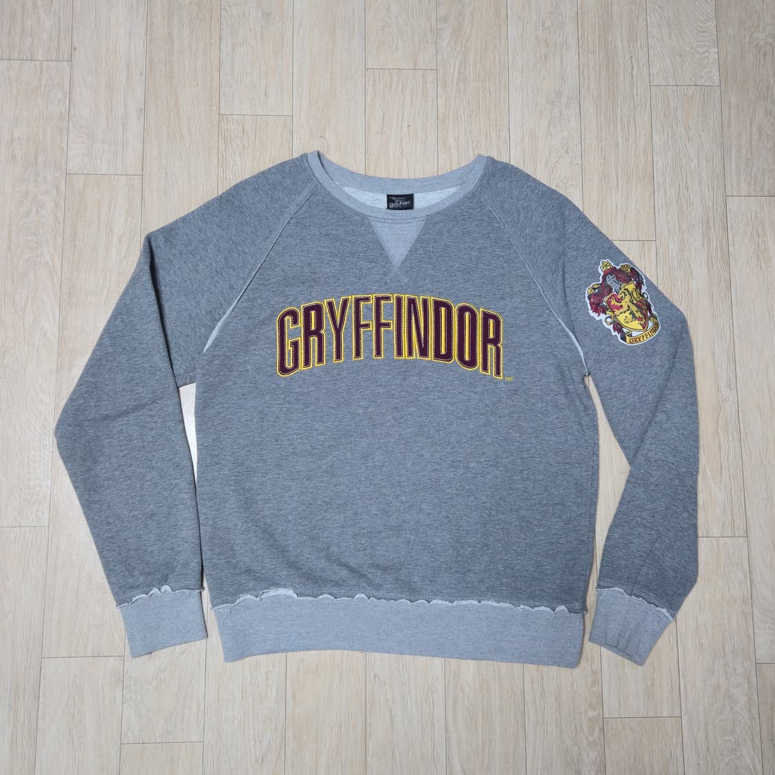 해리포터 그리핀도르 맨투맨 티셔츠 그레이 상품이미지1
