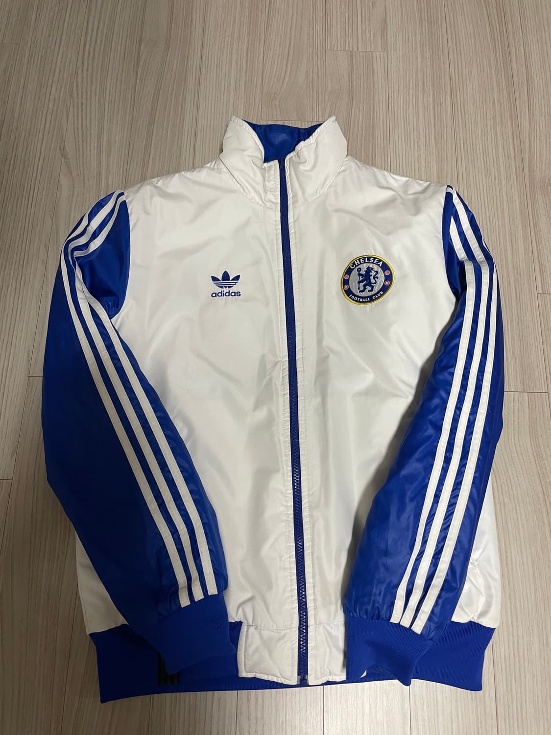 대장급 아디다스 첼시 리버시블 패딩 상품이미지1