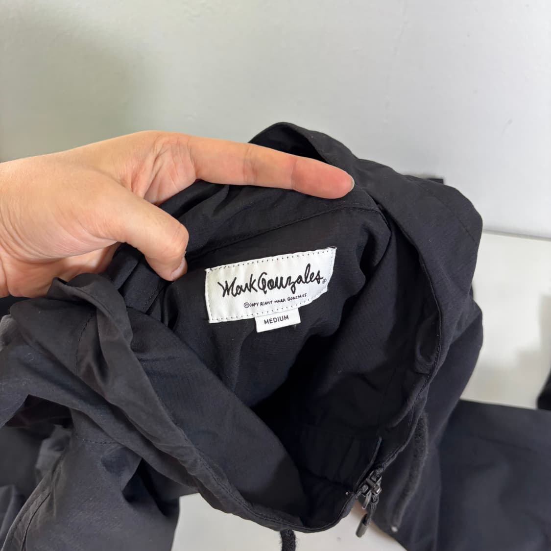 M-L 마크곤잘레스 블랙 오버핏 반집업 나일론 후드바막 상품이미지5
