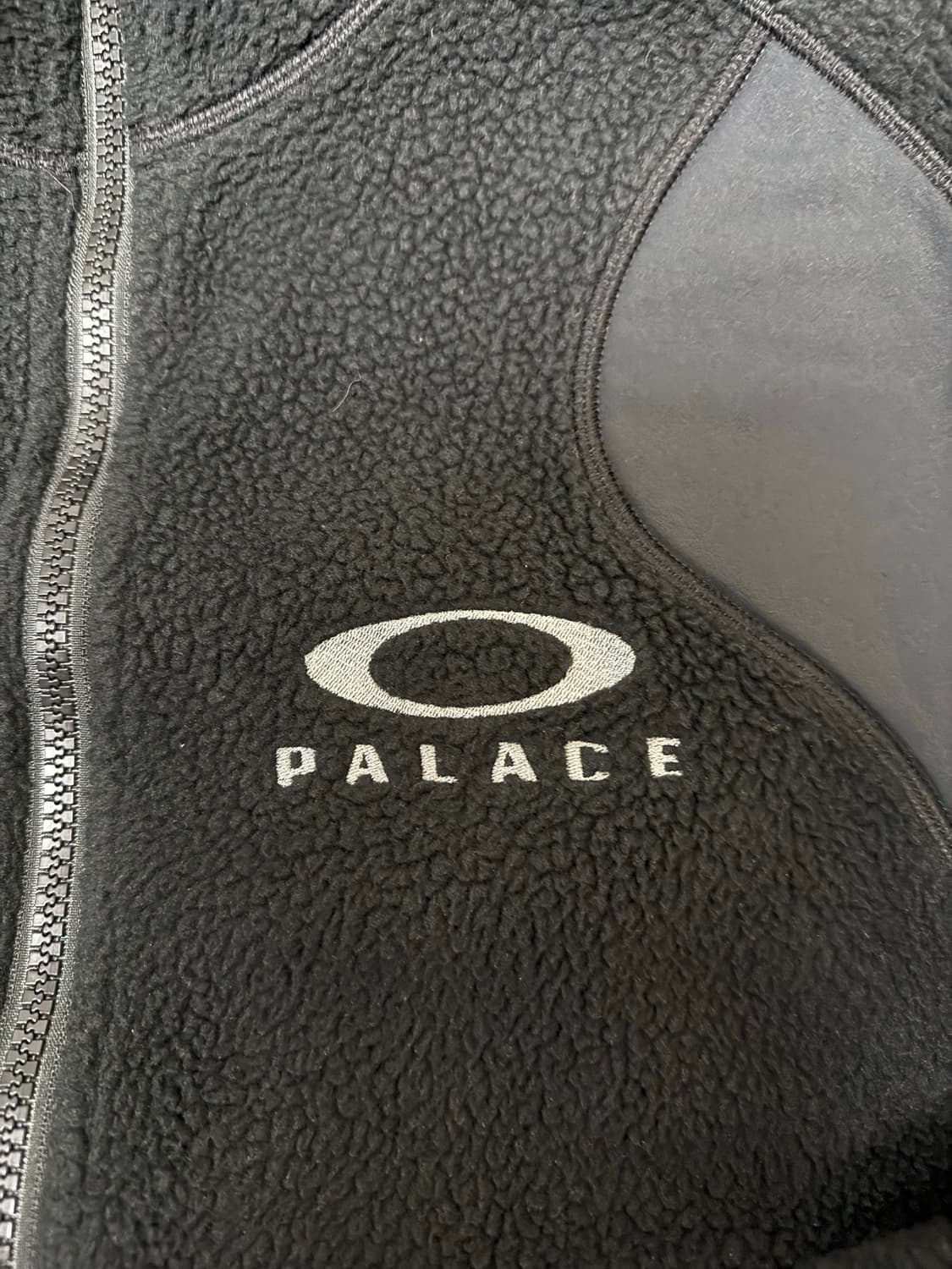 [L] 팔라스 x 오클리 플리스 블랙 상품이미지3