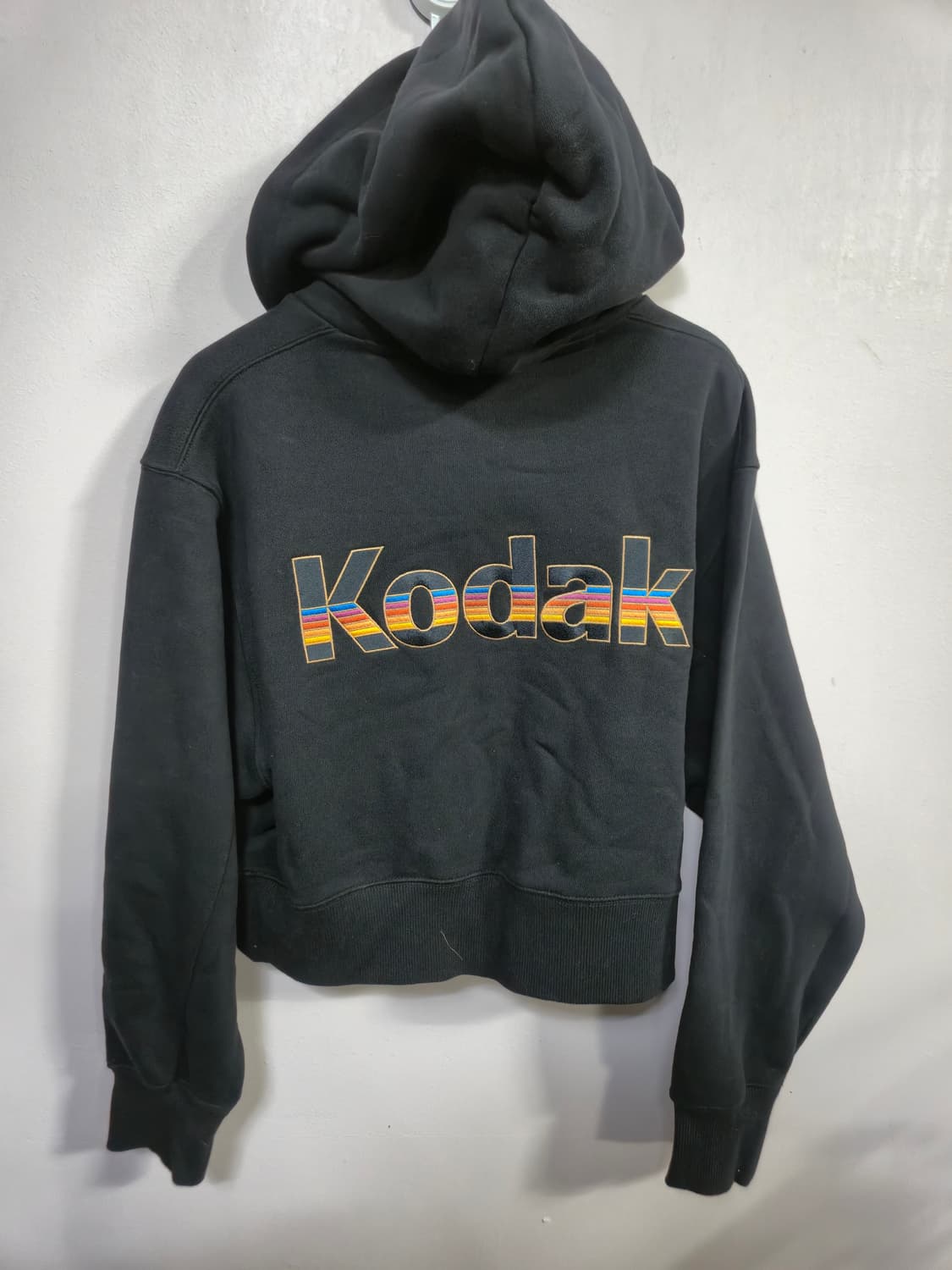 코닥 블랙 후드티 상품이미지3